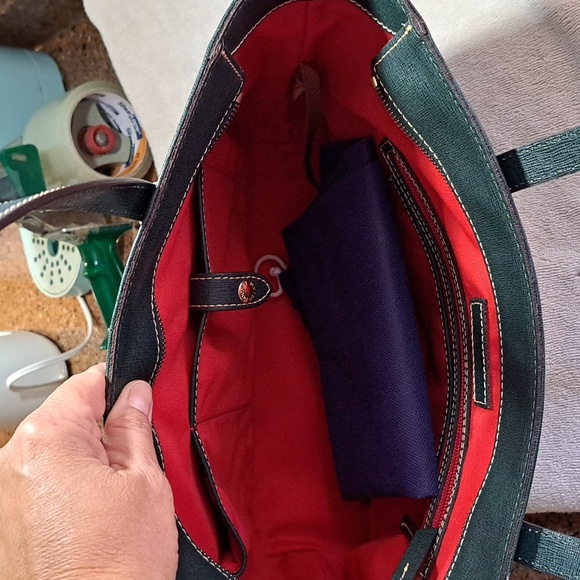 🌍.Dooney & Bourke🌍 - Picture 4 of 12